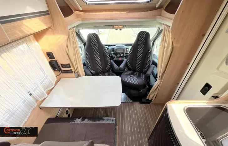 Fahrzeugbild Sunlight T 66 #35