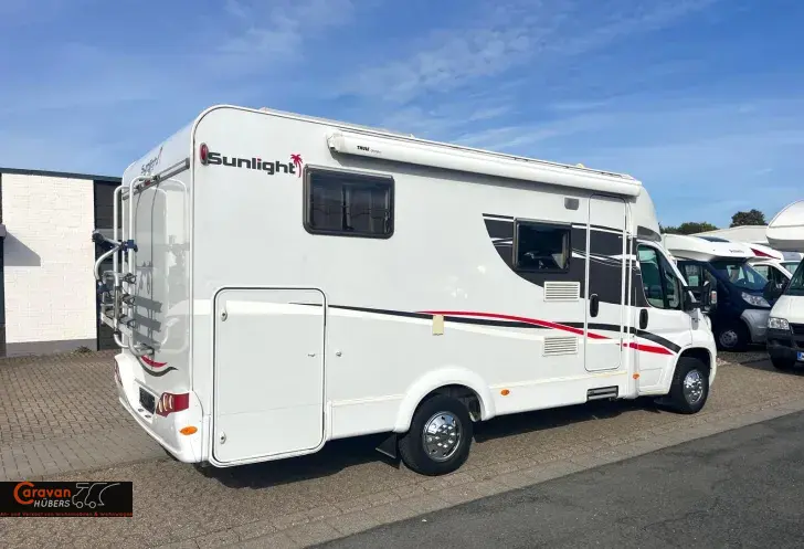 Fahrzeugbild Sunlight T 66 #37