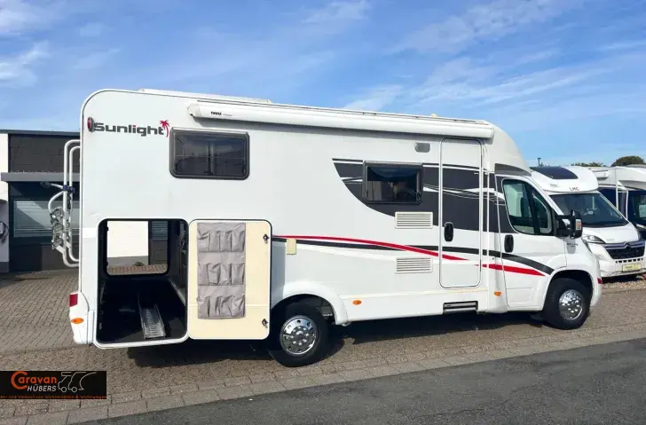 Fahrzeugbild Sunlight T 66 #40