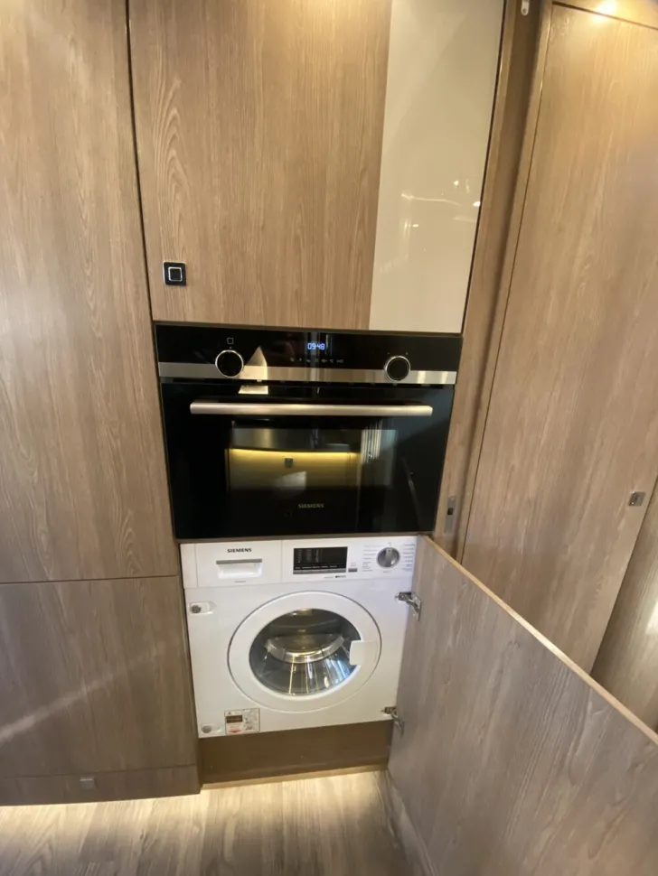 Fahrzeugbild Morelo Empire Liner 105 GO #16