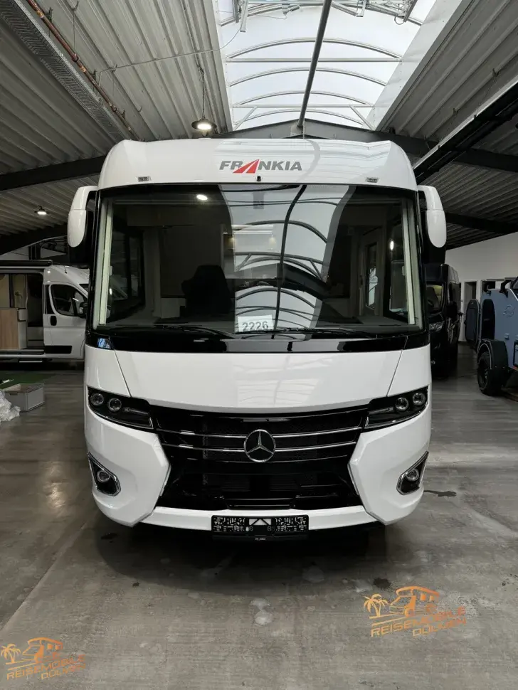 Fahrzeugbild Frankia M-Line I 7400 Plus MBUX Solar #2