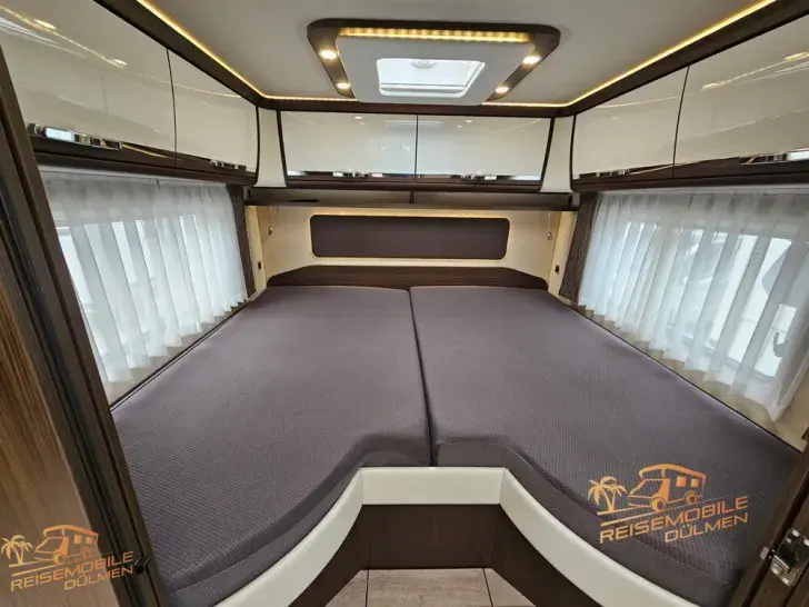 Fahrzeugbild Morelo Palace 85 L Hubbett/Hubstützen/4xSolar #19