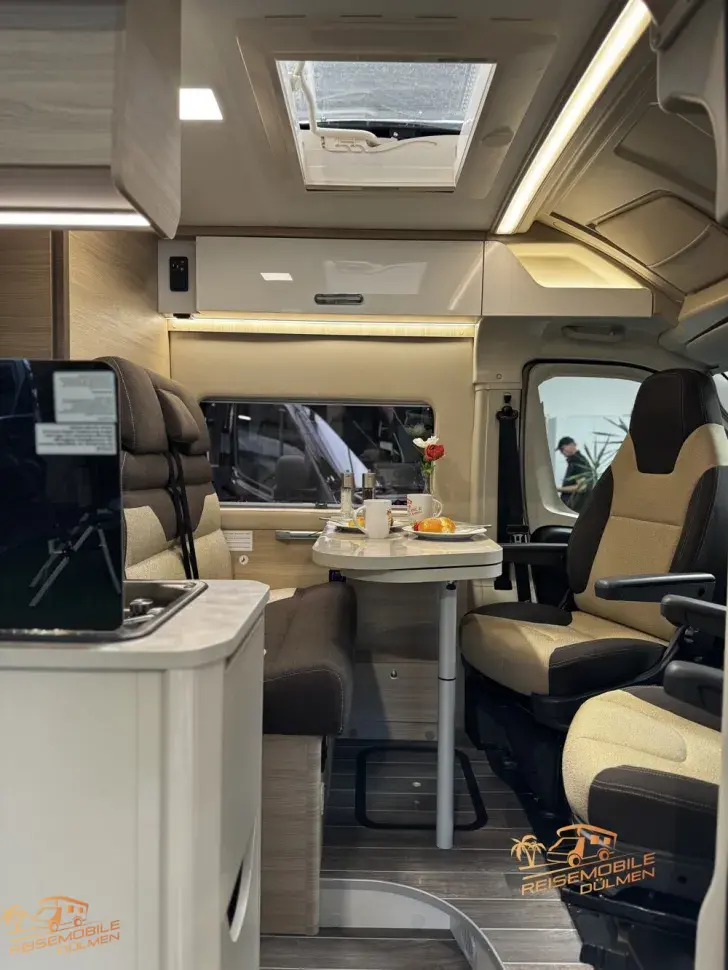 Fahrzeugbild Forster Vantasy FV636HB #10