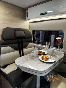 Fahrzeugbild Forster Vantasy FV636HB #13