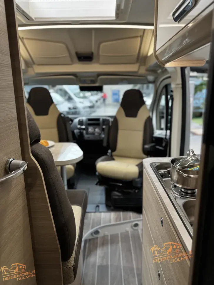 Fahrzeugbild Forster Vantasy FV636HB #25