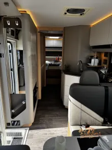 Fahrzeugbild Morelo Loft Premium 83 L 4xSolar Hubstütze #14