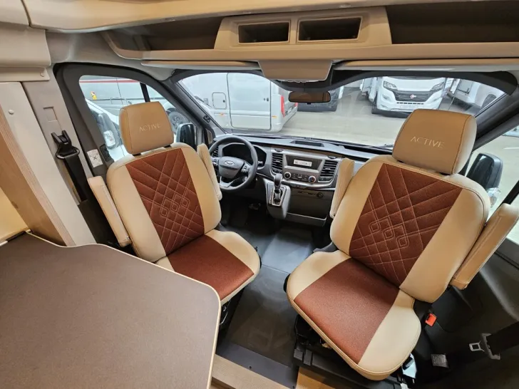 Fahrzeugbild Bürstner Lineo T 620 G #10