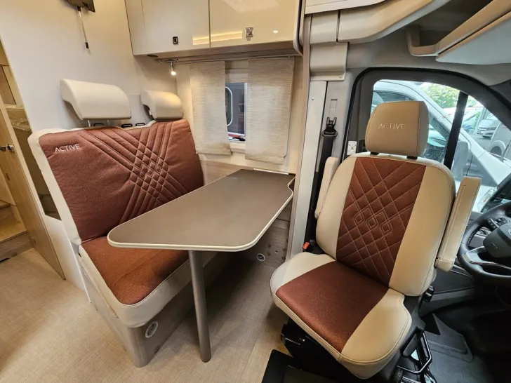Fahrzeugbild Bürstner Lineo T 620 G #11