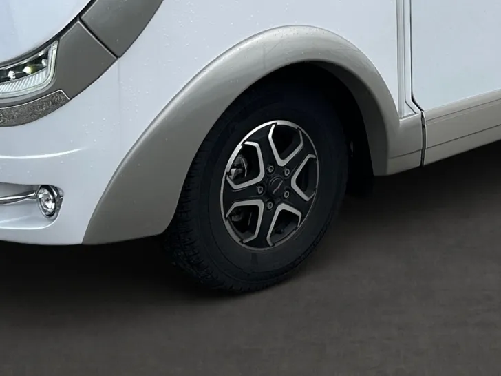 Fahrzeugbild Carthago chic c-line I 4.9 LE #6