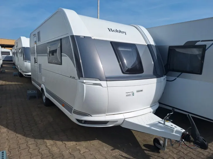 Fahrzeugbild Hobby De Luxe 460 SFf #1