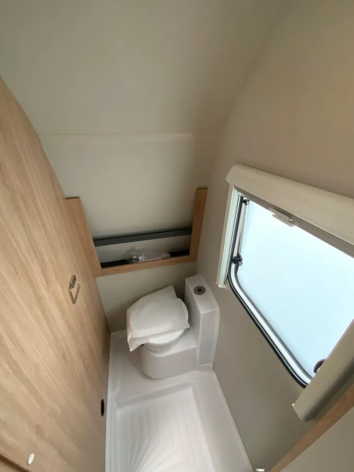 Fahrzeugbild Knaus Sport 450 FU #12