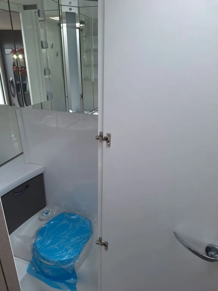 Fahrzeugbild Hobby Excellent 560 CFe Auflastung 2.000 kg #9