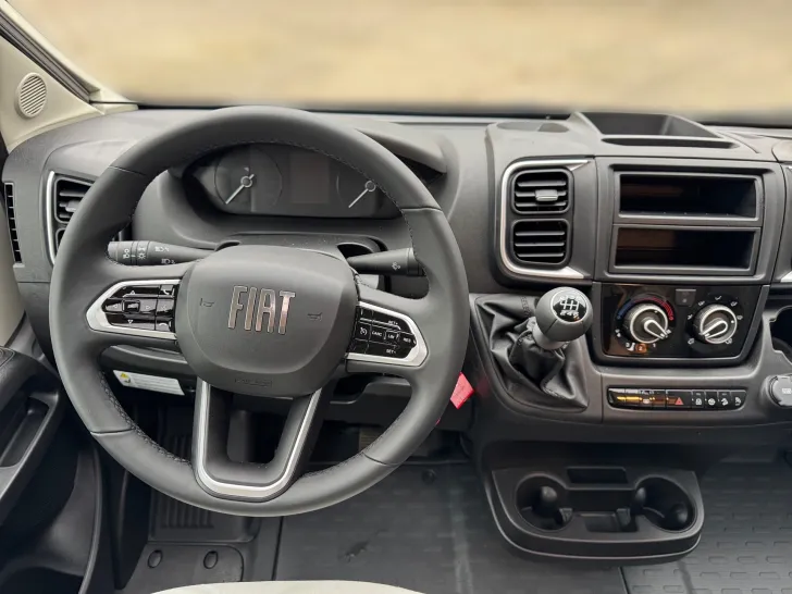 Fahrzeugbild Sunlight V 66 Adventure Edition #8