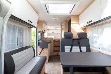 Fahrzeugbild Sunlight Adventure V 67S inkl. Bettenumbau Sitzgruppe #7