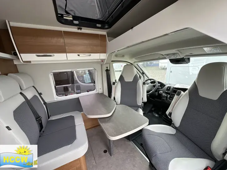 Sitzgruppe VanTourer 600 L 165 PS, Aufstelldach