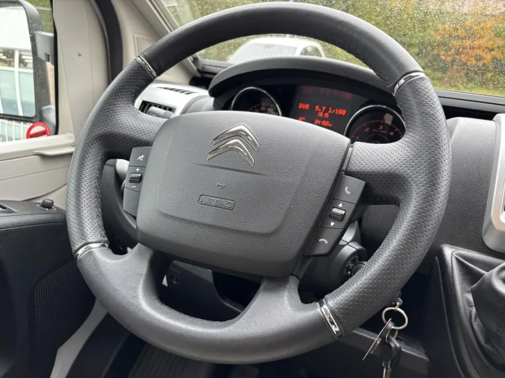 Fahrzeugbild Mooveo Tei 70EB SAT,TV,Solar,Lithium #15