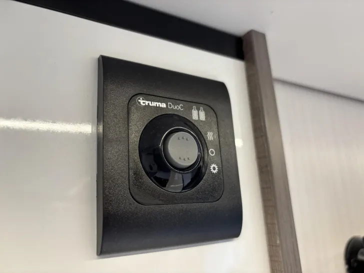 Fahrzeugbild Mooveo Tei 70EB SAT,TV,Solar,Lithium #23