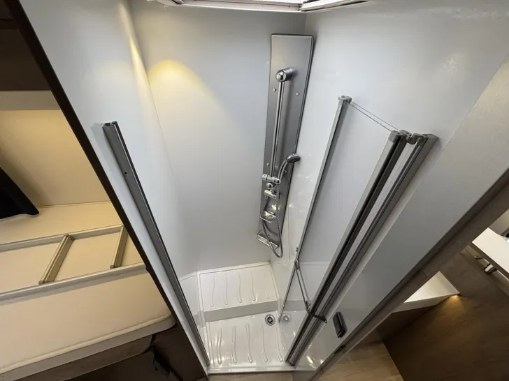 Fahrzeugbild Mooveo Tei 70EB SAT,TV,Solar,Lithium #24