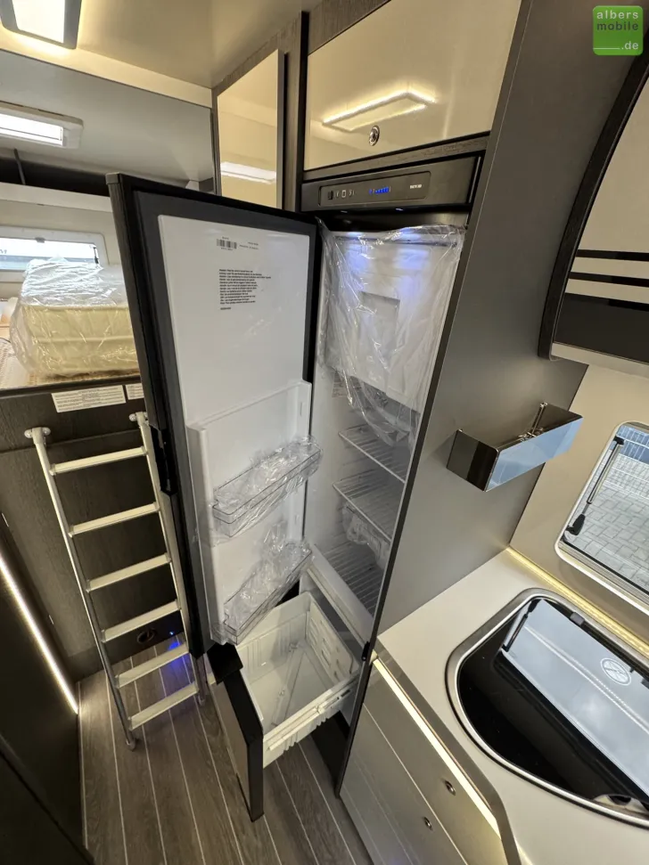 Fahrzeugbild Roller Team Kronos 290 M 4400kg 180PS Winter XXL-Garage #15