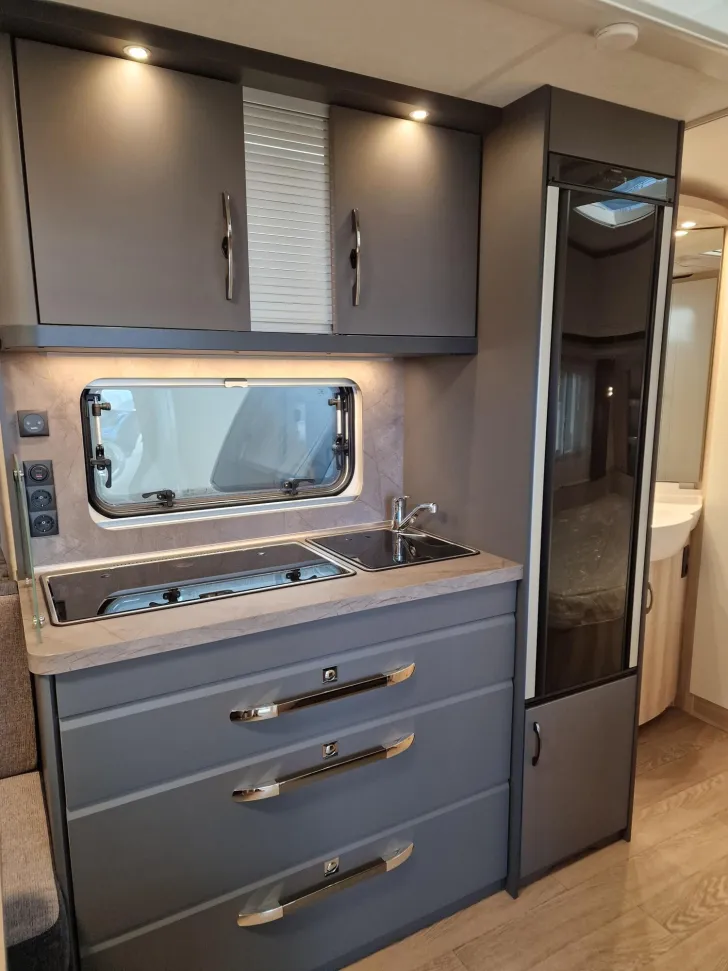 Fahrzeugbild Hobby De Luxe 460 UFe - Sondermodell IC-Line #5