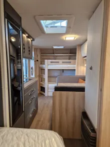 Fahrzeugbild Hobby De Luxe 540 KMFe - IC Line #12