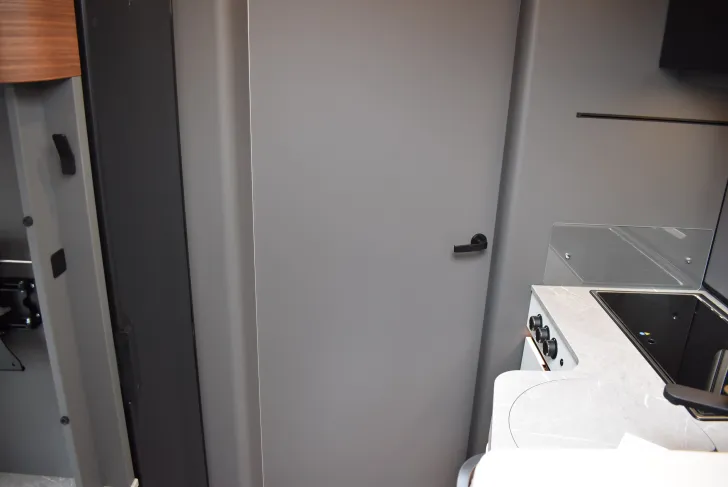 Fahrzeugbild Hymer B-Klasse MC T 680 Mercedes, Automatik, Raumbad #19