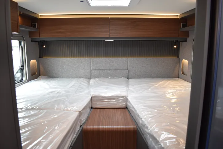 Fahrzeugbild Hymer B-Klasse MC T 680 Mercedes, Automatik, Raumbad #24