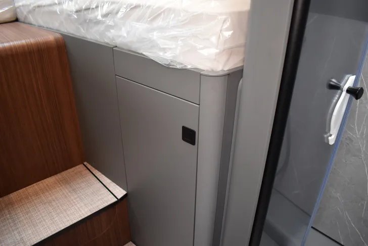 Fahrzeugbild Hymer B-Klasse MC T 680 Mercedes, Automatik, Raumbad #45