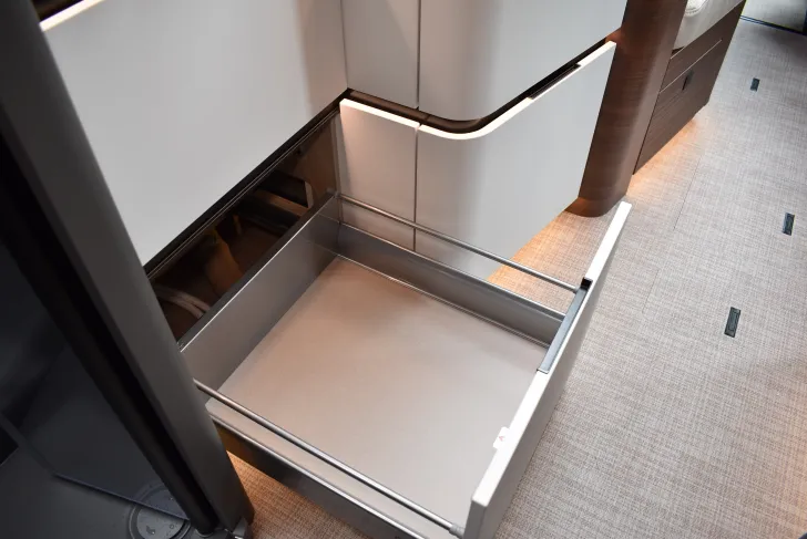 Fahrzeugbild Hymer B-Klasse MC T 680 Mercedes, Automatik, Raumbad #51