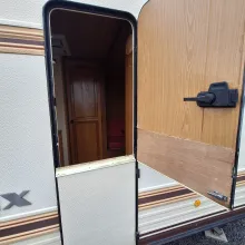 Fahrzeugbild Bürstner Lux 4602 #18