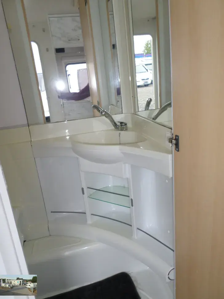 Fahrzeugbild Chateau Caratt 430 Nr. 35 - Etagenbetten #25