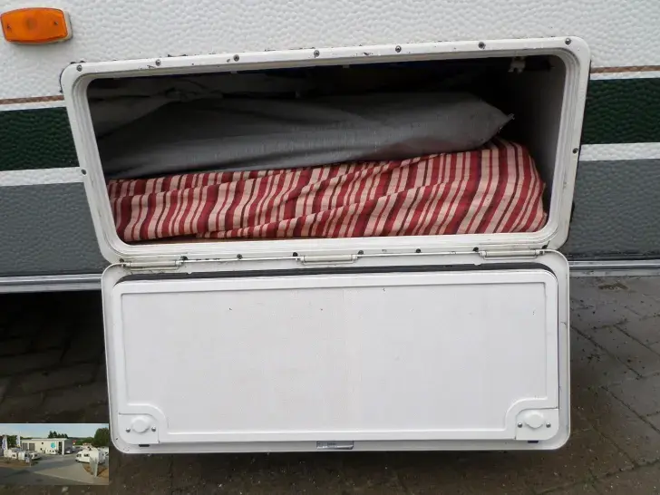 Fahrzeugbild Chateau Caratt 430 Nr. 35 - Etagenbetten #34