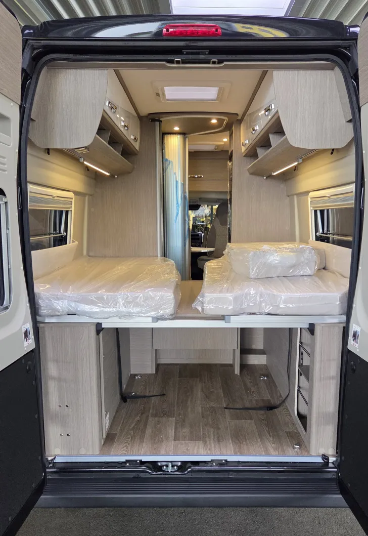 Fahrzeugbild Pössl D-Line Roadcruiser XL mit 2.08m Längsbett #9