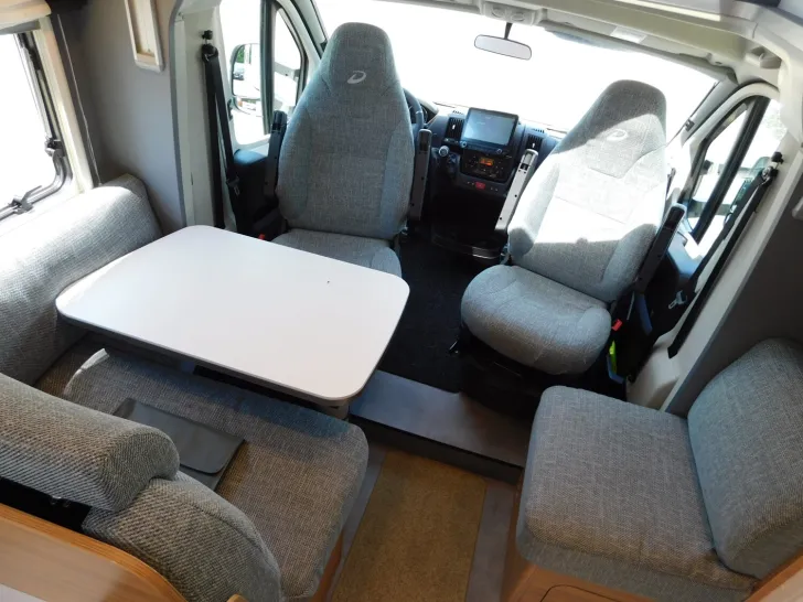 Fahrzeugbild Dethleffs Just 90 T 6812 EB Navi+RFK, Hubbett, SAT+TV #13