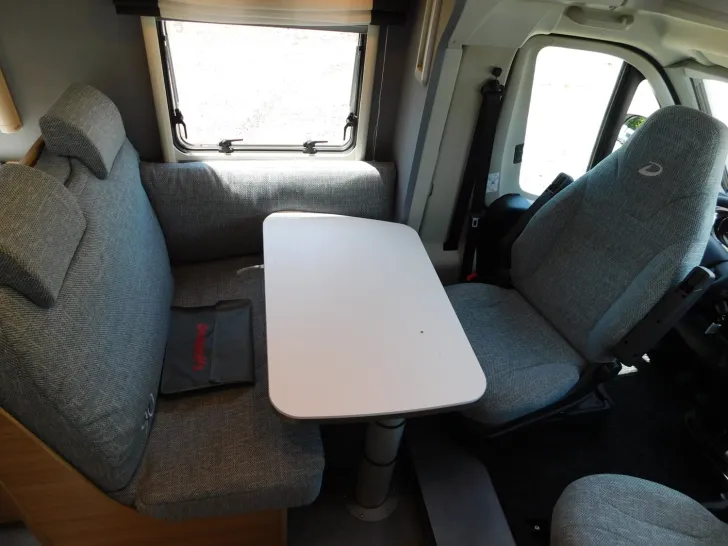 Fahrzeugbild Dethleffs Just 90 T 6812 EB Navi+RFK, Hubbett, SAT+TV #14