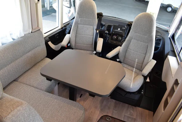 Fahrzeugbild Hymer Exsis-i 580 Pure Sat, TV, Klima, Navi, 4 Betten #4