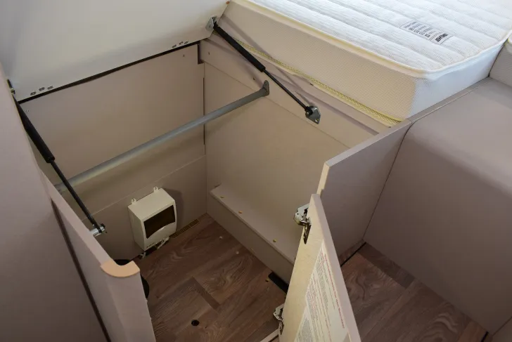 Fahrzeugbild Hymer Exsis-i 580 Pure Sat, TV, Klima, Navi, 4 Betten #21