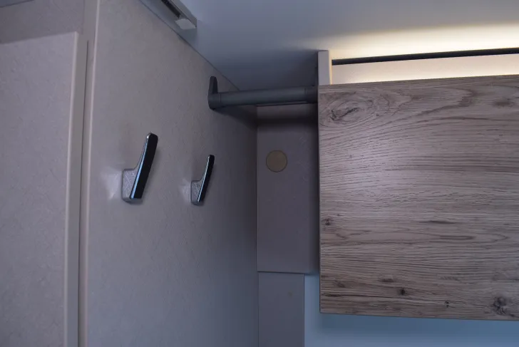 Fahrzeugbild Hymer Exsis-i 580 Pure Sat, TV, Klima, Navi, 4 Betten #22