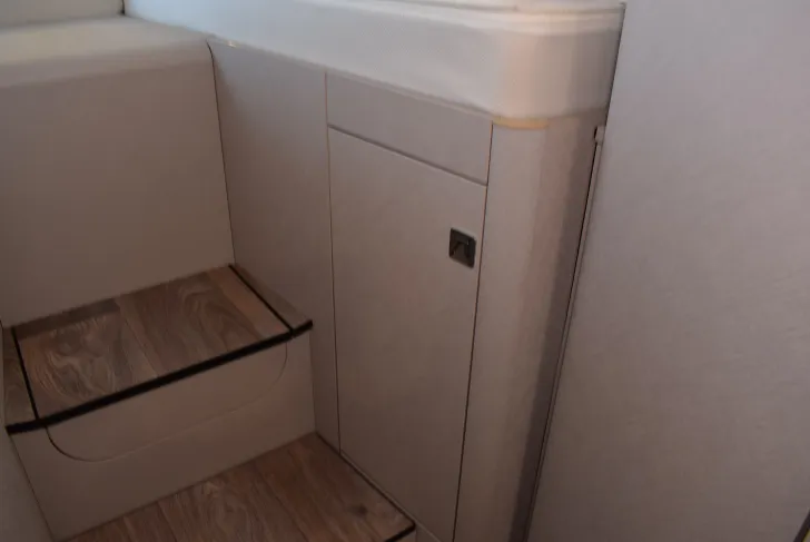 Fahrzeugbild Hymer Exsis-i 580 Pure Sat, TV, Klima, Navi, 4 Betten #23