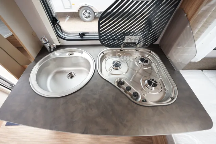 Fahrzeugbild Hymer Eriba Eriba Nova Light 425  !!! Abverkauf Vorführwagen !!! #6