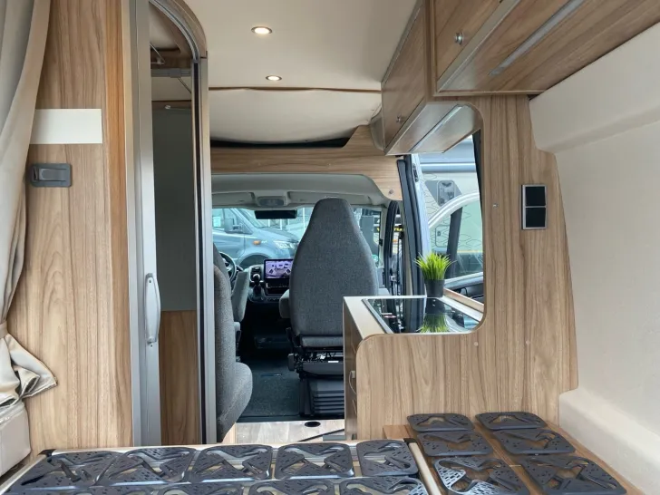 Fahrzeugbild Hymer Ayers Rock Fiat Ihr Vorteil. Unser Service. #15