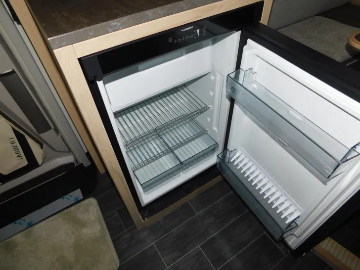 Fahrzeugbild Tabbert PEP PANTIGA 390 WD Safety-Paket, Markise, 1500Kg #10