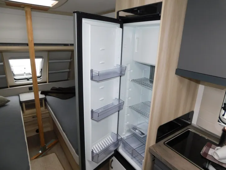 Fahrzeugbild Hobby De Luxe 495 UL Mover, Fahrradtr, Autark, 1800 kg #14