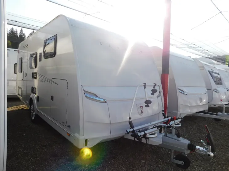 Fahrzeugbild Tabbert Senara 460 E 2.3 IC-Line, Autark, Fahrradträger #1