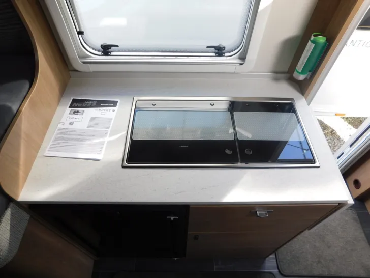 Fahrzeugbild Tabbert Senara 460 E 2.3 IC-Line, Autark, Fahrradträger #12