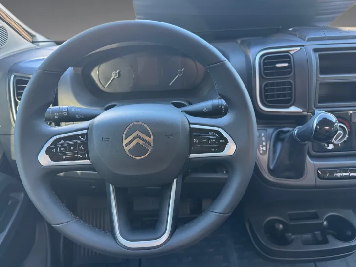 Fahrzeugbild Dethleffs Globetrail 600 DR Citroen Frühjahrs-Sale #8