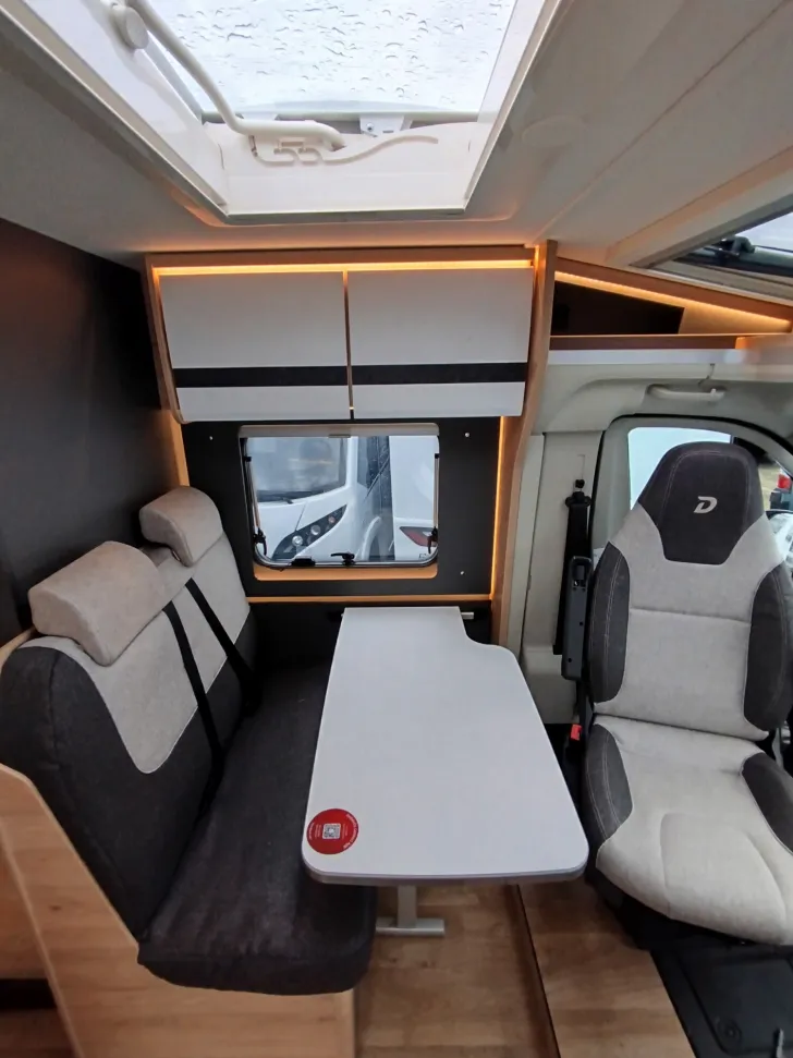 Fahrzeugbild Dethleffs Globebus Camp T 4 *Dieselheizung* 4 Sitzplätze* #8