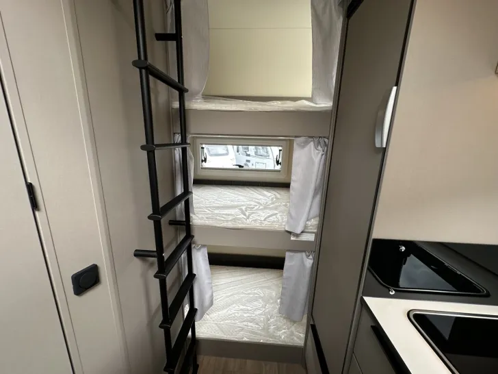Fahrzeugbild Bürstner Campeo TD 676 G Vollausstattung | 3er Etagenbett #16