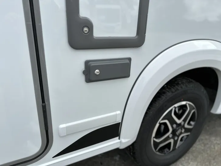 Fahrzeugbild Bürstner Campeo TD 676 G Vollausstattung | 3er Etagenbett #26