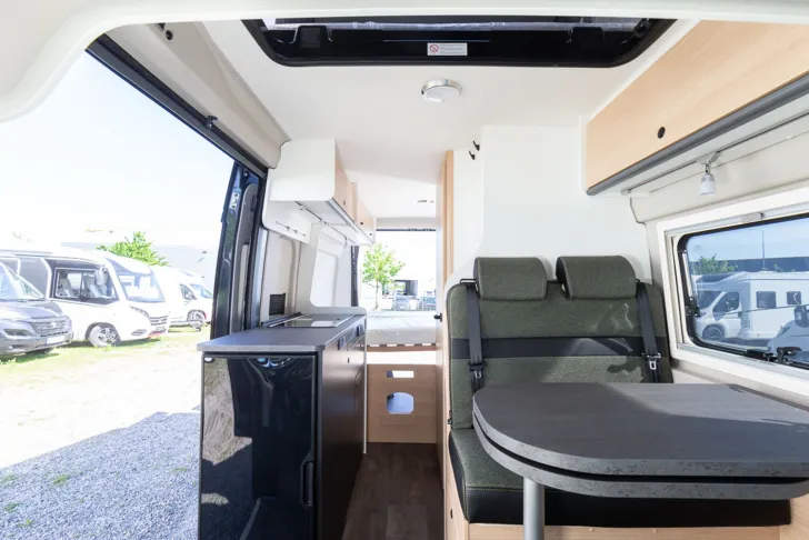 Fahrzeugbild Sunlight Cliff XX 600 RT ** UVP: 77.728  #10